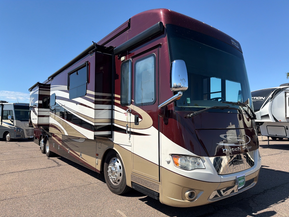 2016 Newmar Dutchstar 4018 — photo 1