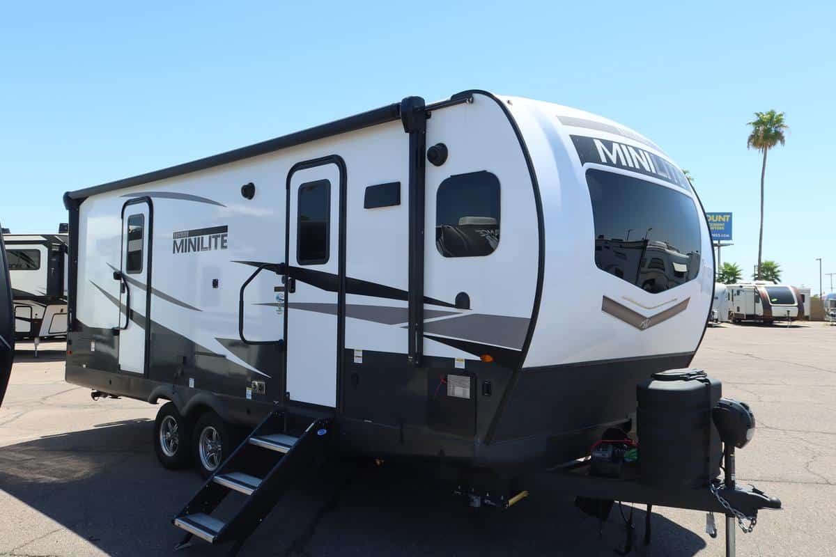 2024 Rockwood MINILITE 2516S – 4564C
