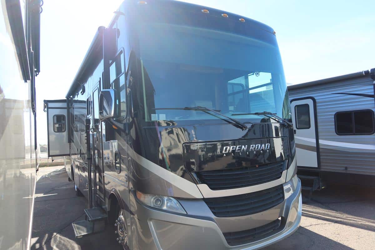 2015 Tiffin Motorhomes ALLEGRO 32SA – 4606C