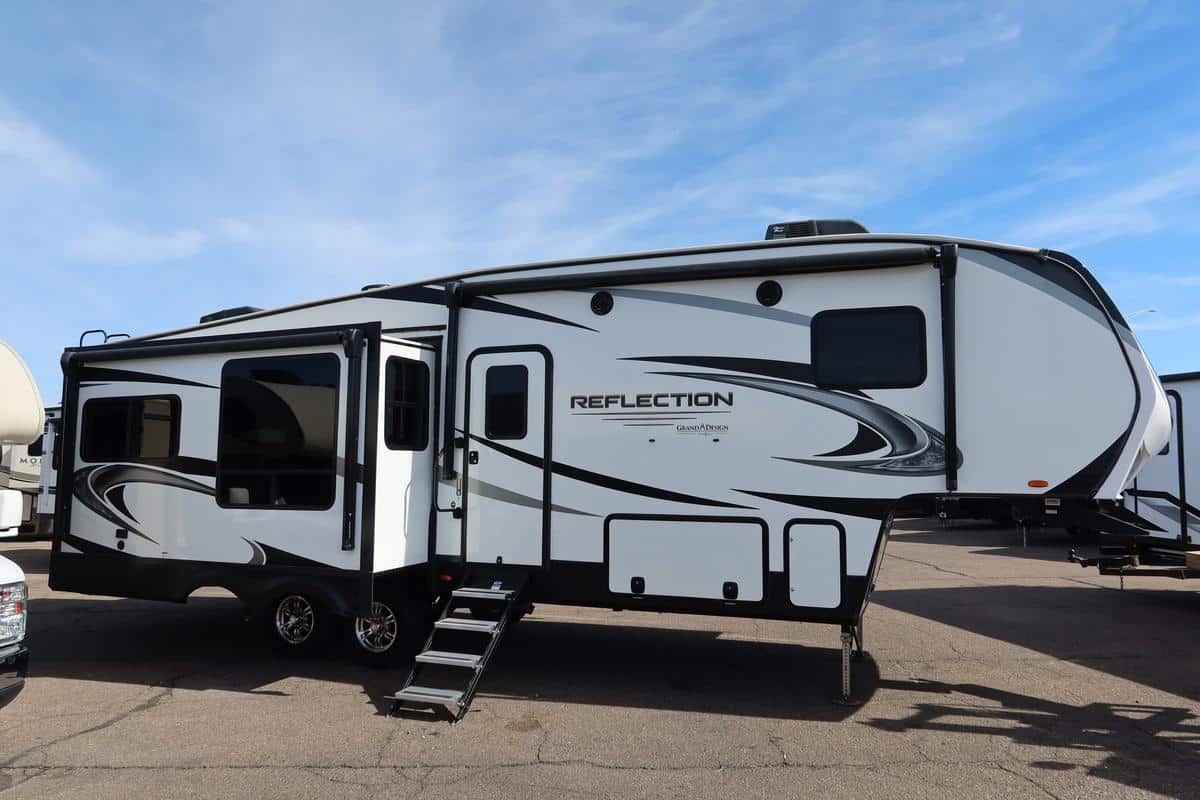 2022 Grand Design RV REFLECTION 303RLS – 4611C