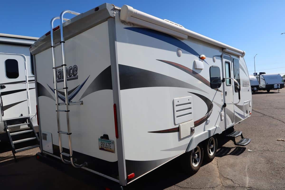 2017 LANCE MFG LANCE 1985 – 4608M