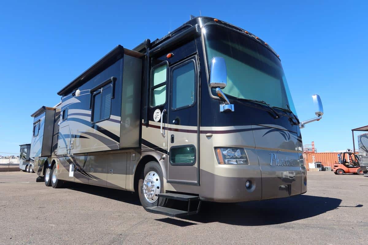 2009 Tiffin Motorhomes PHAETON 42QRH – 4664M