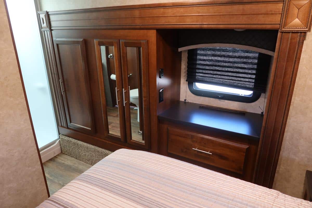 4675M 18 EAGLE 28 (20)