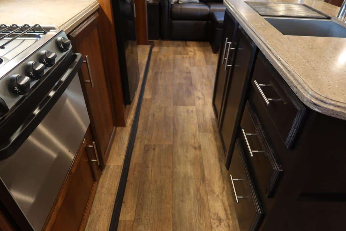 4675M 18 EAGLE 28 (9)