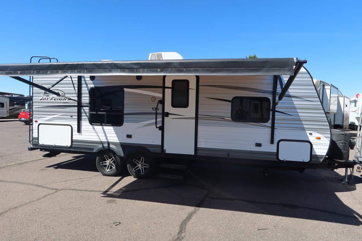 2017 Jayco JAYFLIGHT 23RB – 4678C