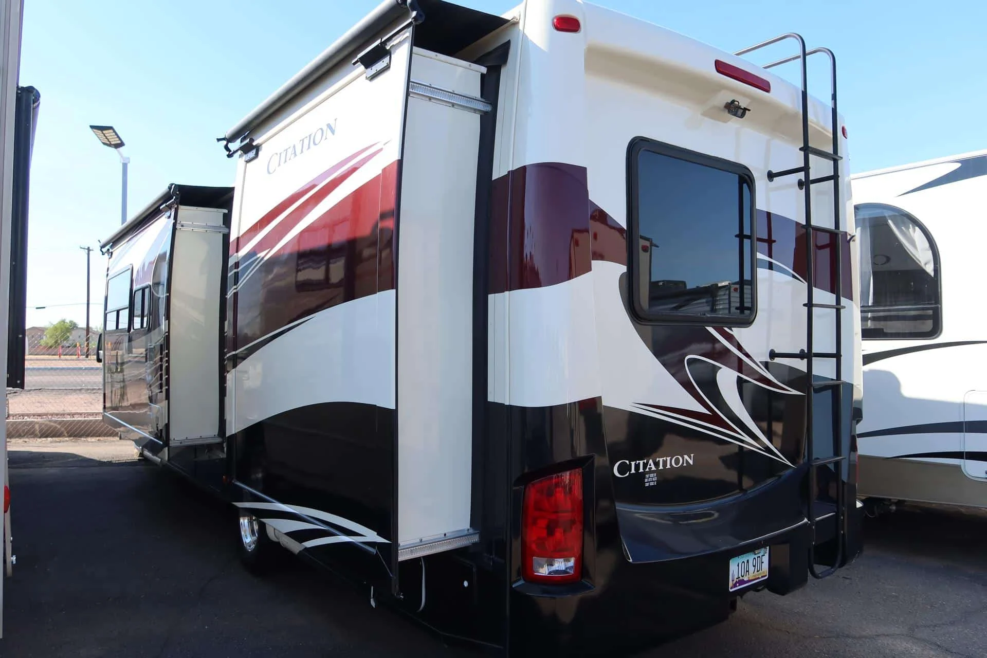 4341_13_Citation_14.jpg 2013 Thor Motor Coach CITATION 29TB – 4692C RV photo 6