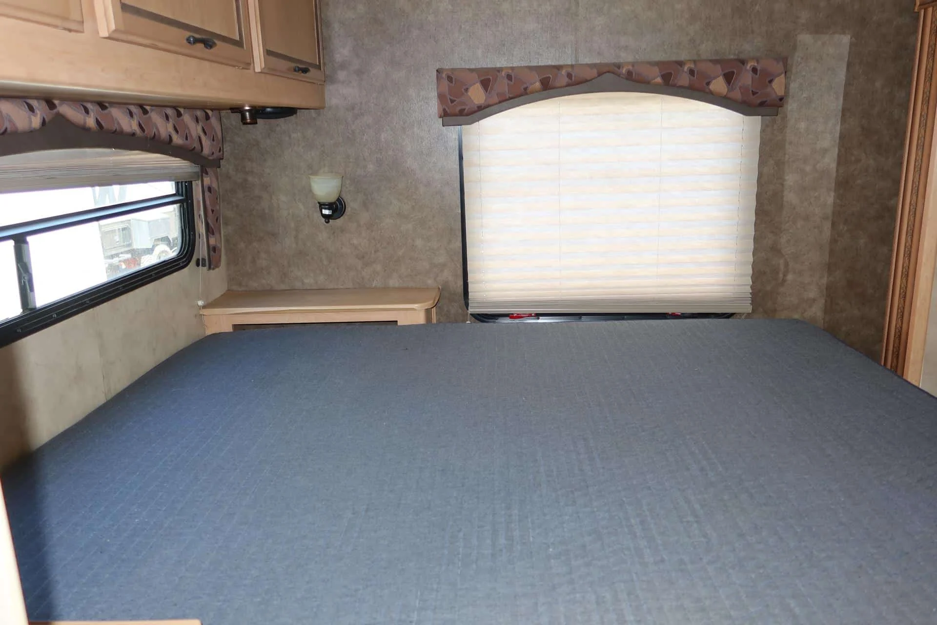 4341_13_Citation_24.jpg 2013 Thor Motor Coach CITATION 29TB – 4692C RV photo 17