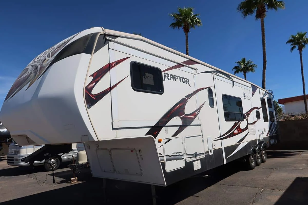 4661_12_RAPTOR_3.jpg 2012 Keystone RAPTOR 410LEV – 4661C RV photo 17