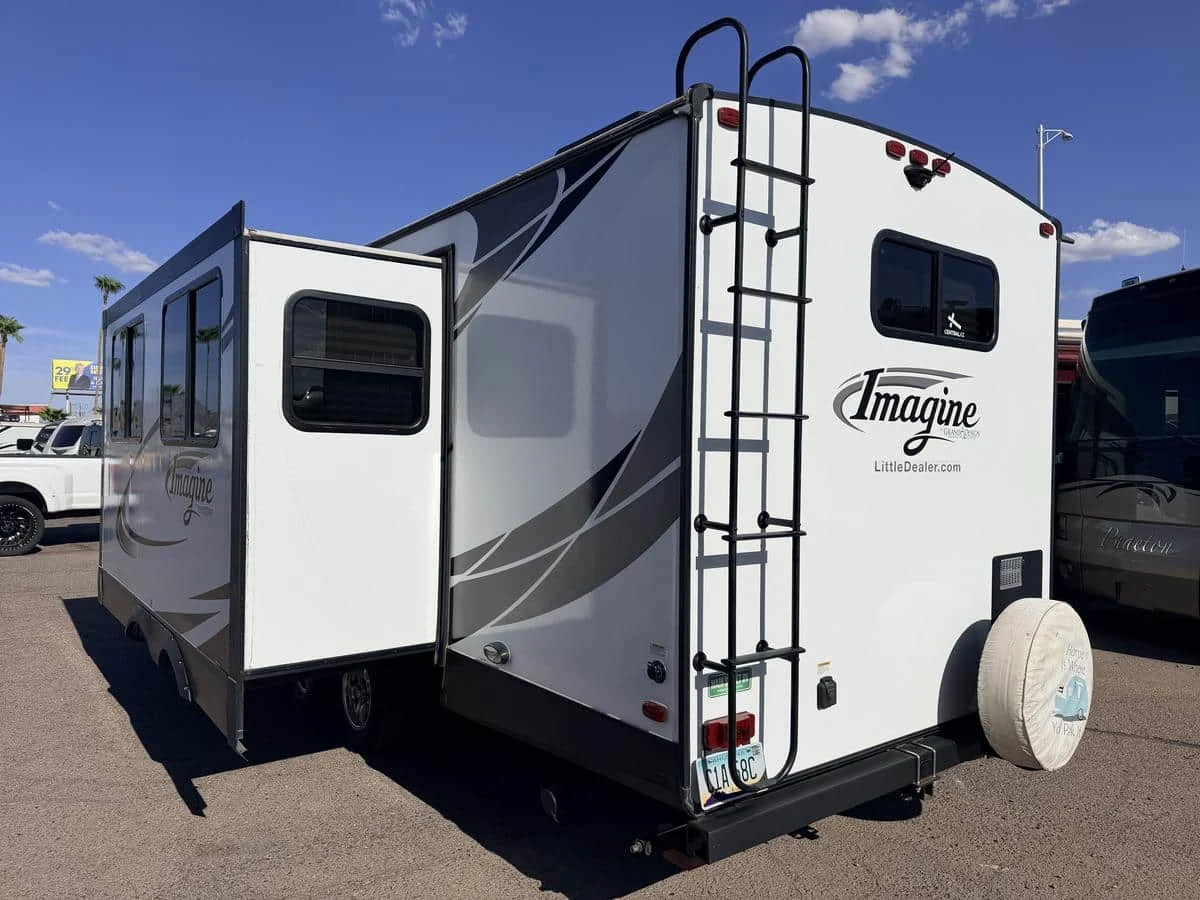 4696C_18_IMAGINE_TT_3.jpg 2018 Grand Design RV IMAGINE 2600RB – 4696C RV photo 12