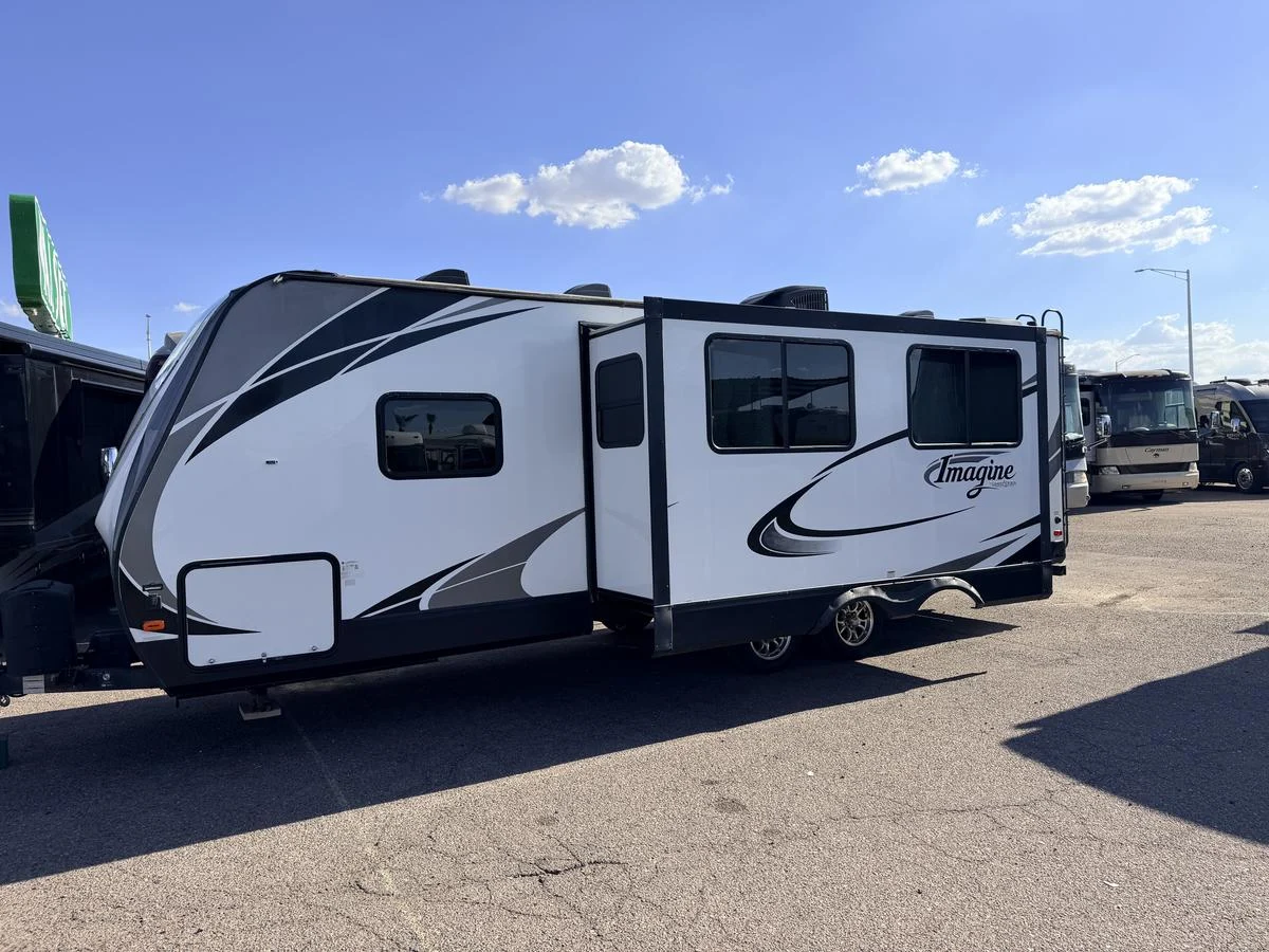 4696C_18_IMAGINE_TT_4.jpg 2018 Grand Design RV IMAGINE 2600RB – 4696C RV photo 14