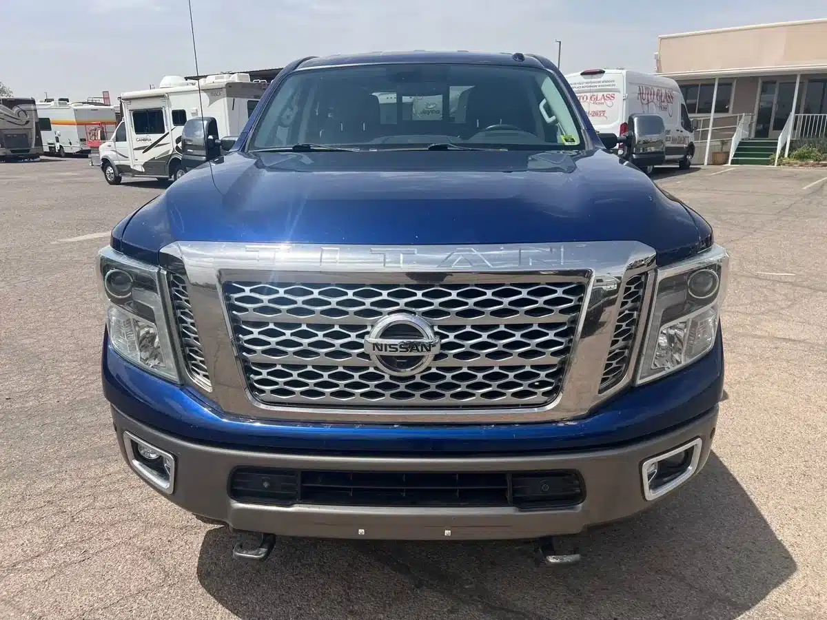 4699C-03 2016 Nissan TITAN XD Platinum Reserve – 4699C RV photo 2