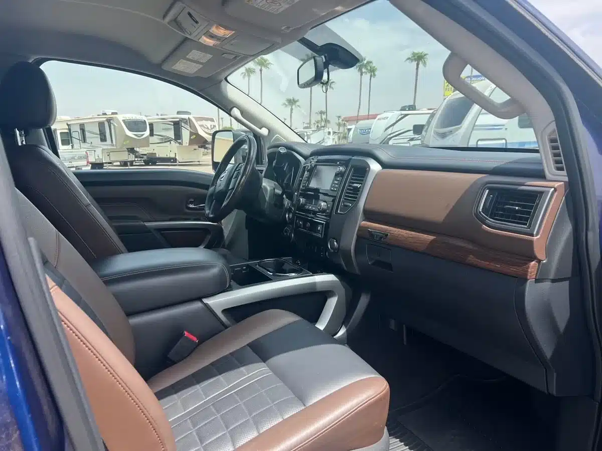 4699C-09 2016 Nissan TITAN XD Platinum Reserve – 4699C RV photo 8