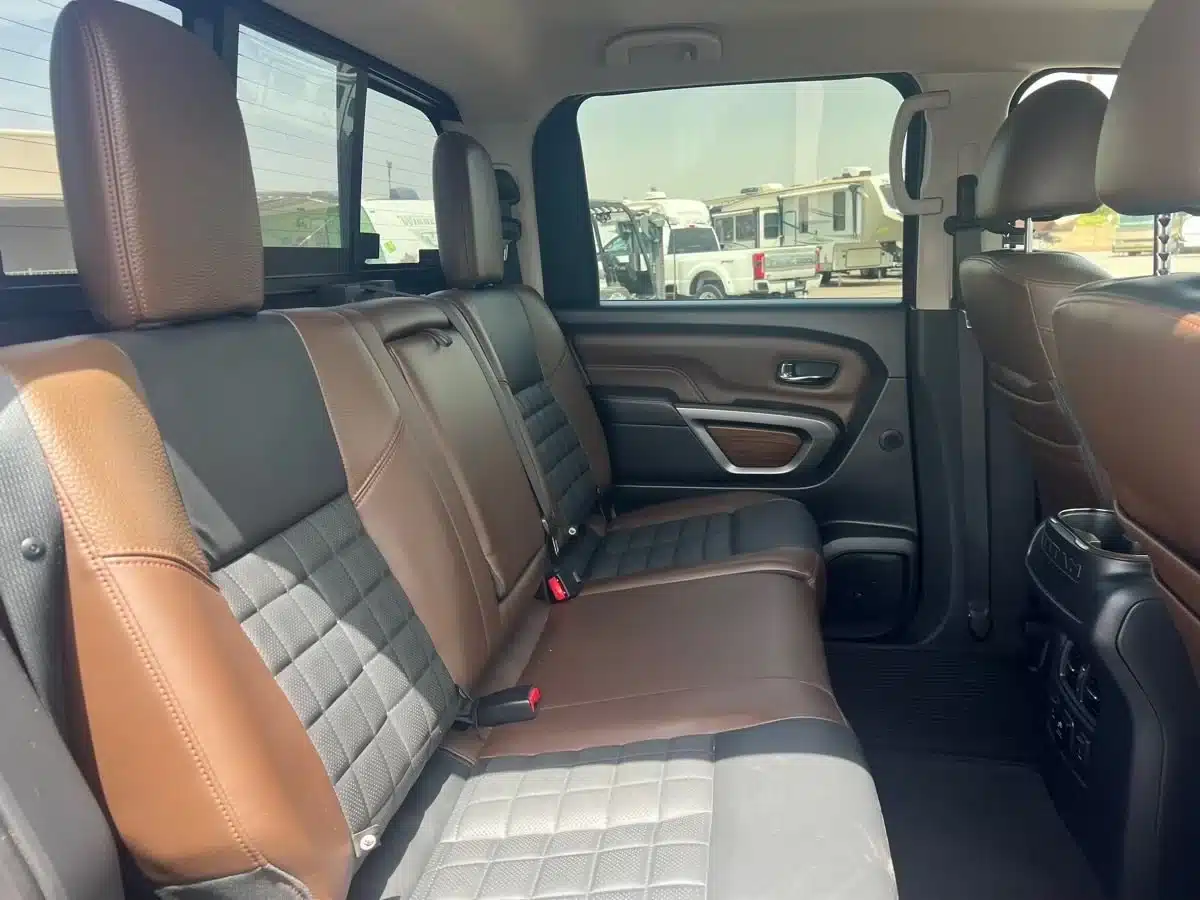 4699C-11 2016 Nissan TITAN XD Platinum Reserve – 4699C RV photo 10