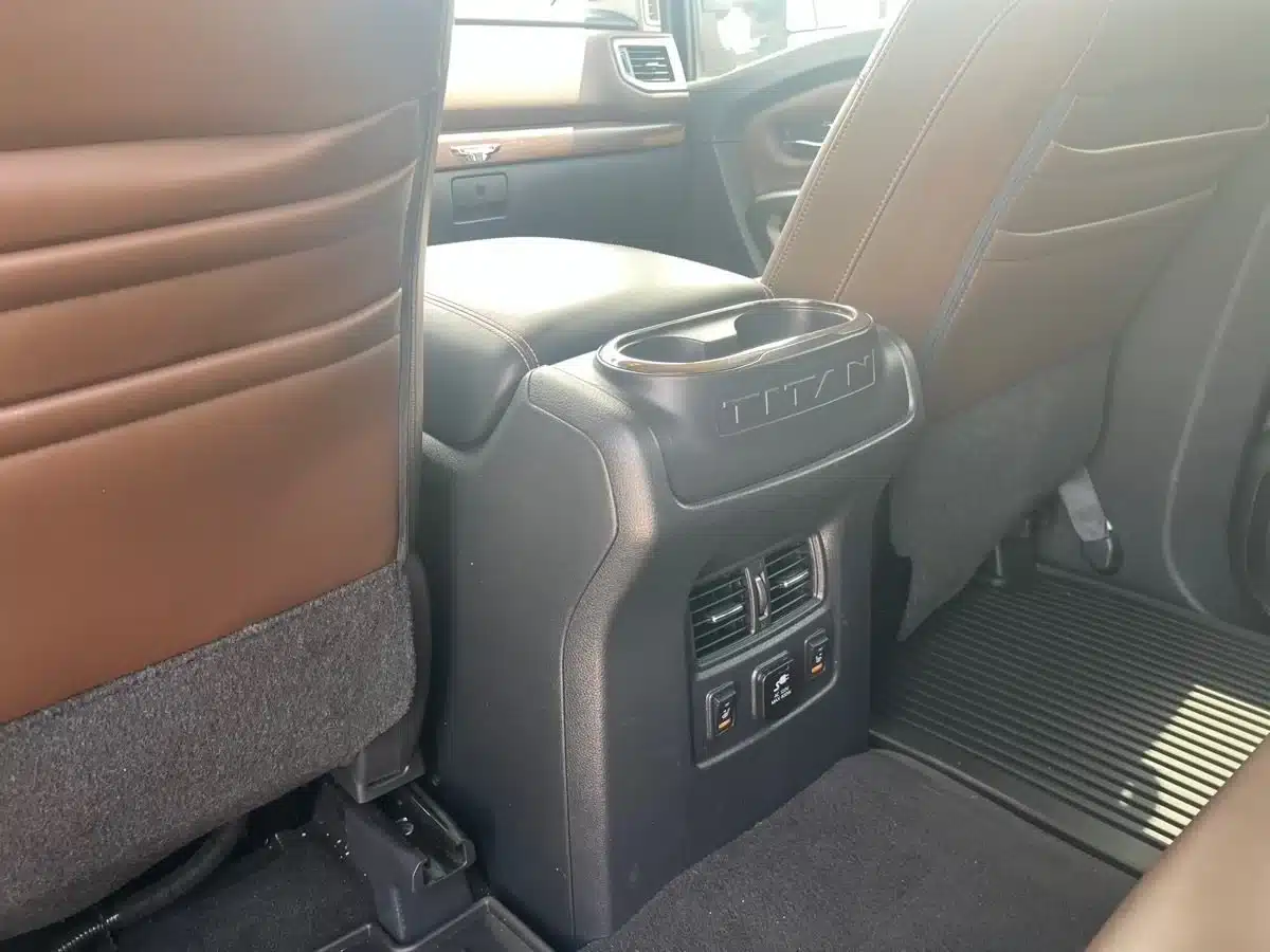 4699C-12 2016 Nissan TITAN XD Platinum Reserve – 4699C RV photo 11