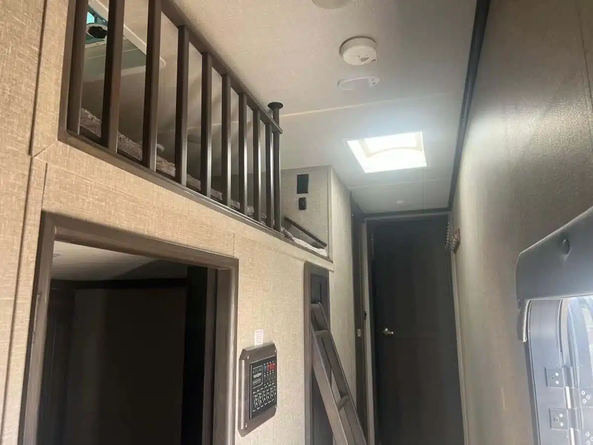 4700 21 REFLECTION 367BHS (10) Reflection 367BHS bunk room ladder - stock 4700C