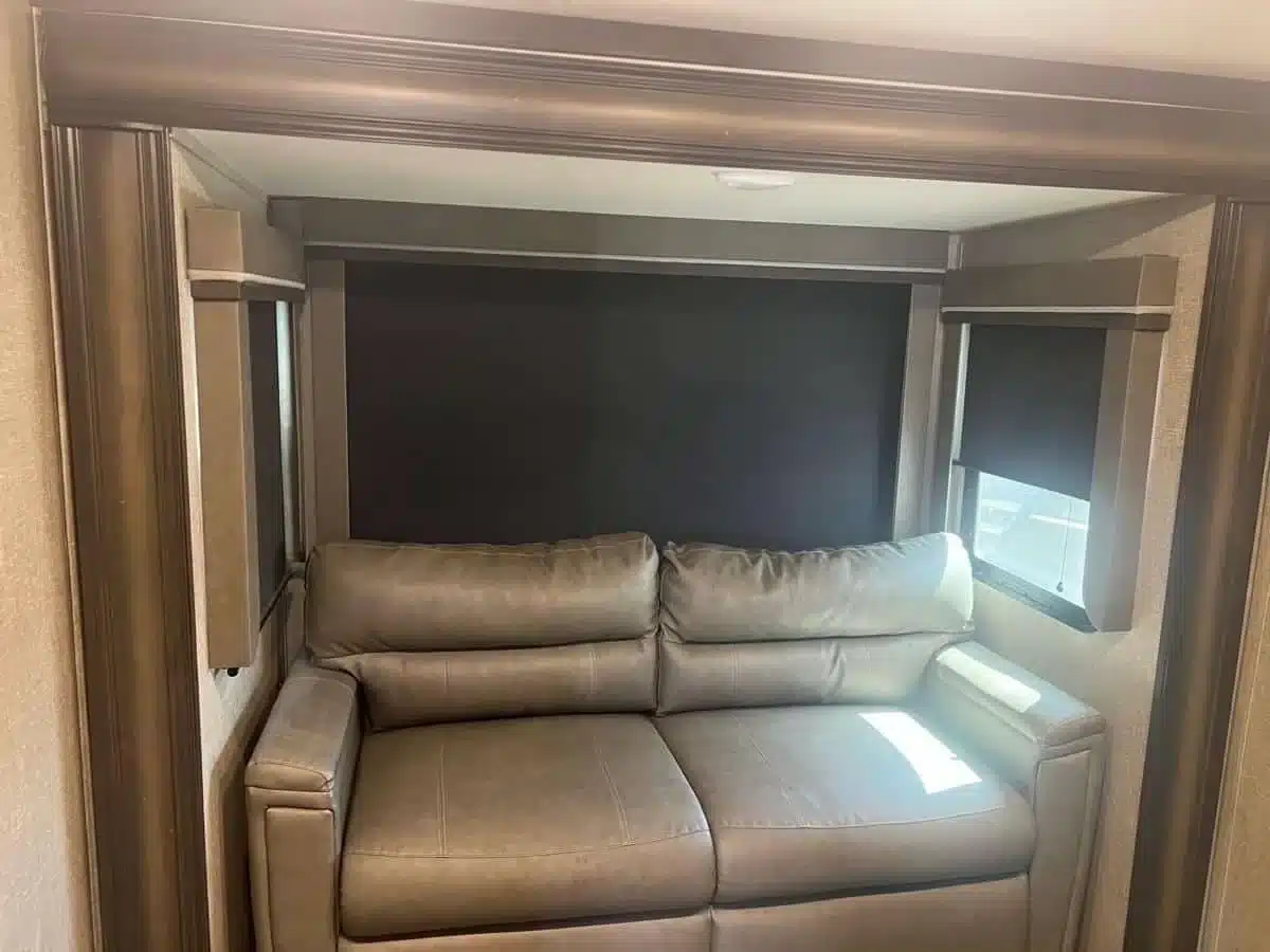 4700 21 REFLECTION 367BHS (13) Reflection 367BHS rear sofa - stock 4700C