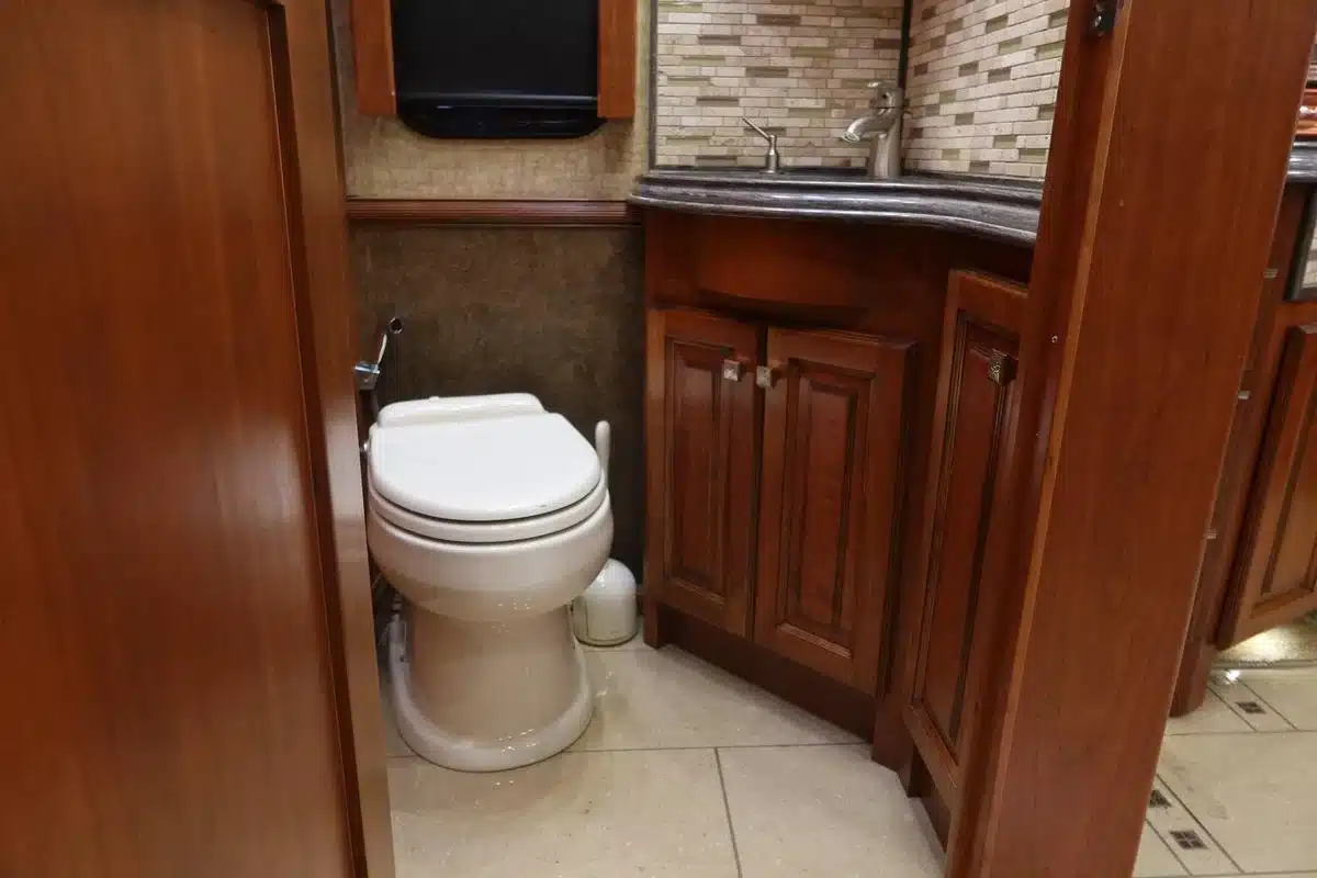 657.webp 2015 Tiffin Motorhomes ALLEGRO BUS 40SP RV photo 11