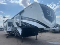 2024 DRV Mobile Suites Houston – 4702C